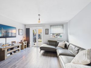 Lounge- click for photo gallery